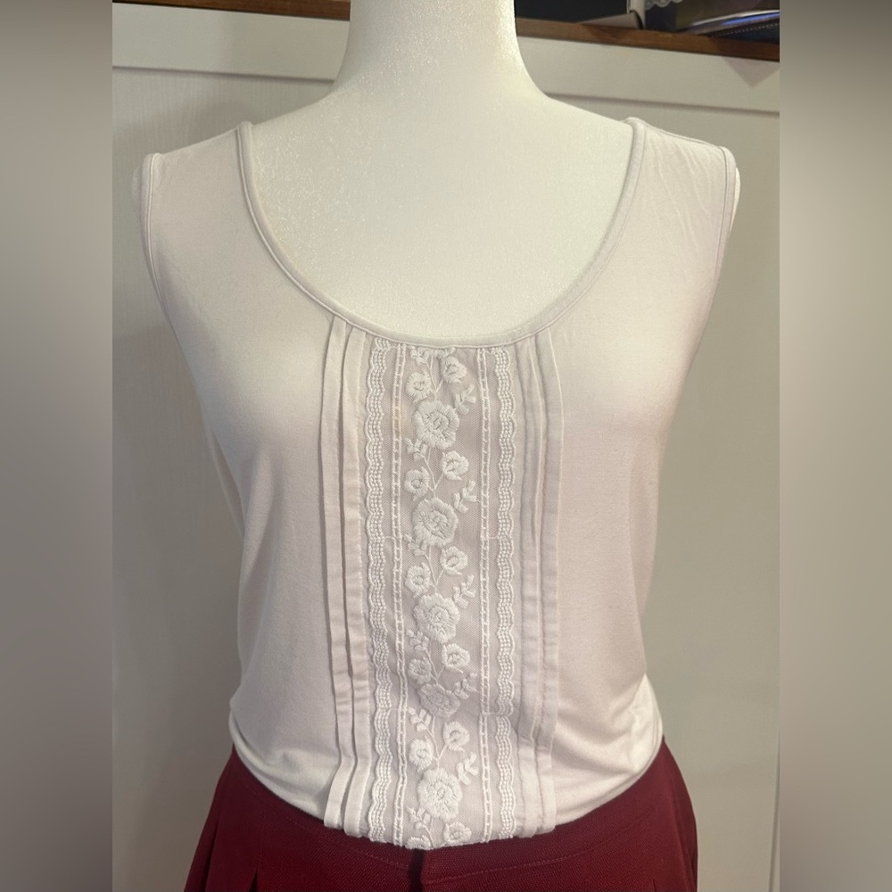 ModCloth Lace/Pleat Trim Tank Top